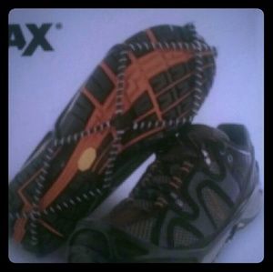 Yaktrax walk NIB